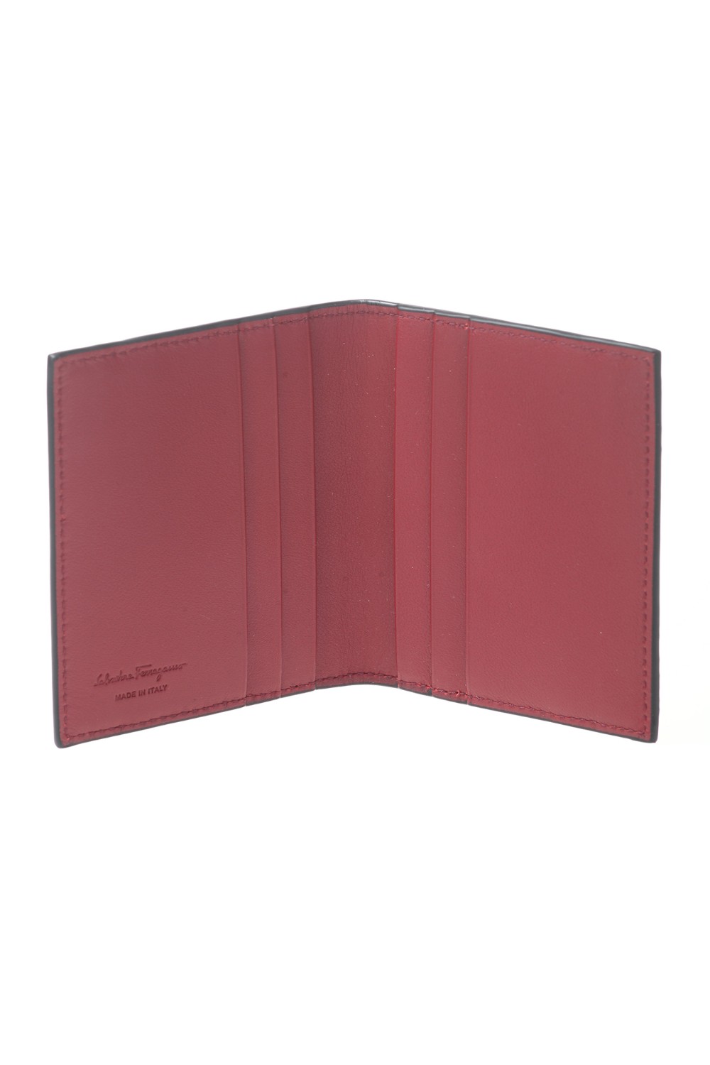 shop SALVATORE FERRAGAMO  Portacarte: Salvatore Ferragamo porta carte di credito Gancini in pelle di vitello martellato.
Interni in tonalità a contrasto.
Struttura con fessure sia all'interno che all'esterno.
Ornamento Gancini in finitura palladio sul davanti.
Dimensioni: Altezza 9.5 cm, Lunghezza 16 cm.
Composizione: 100% pelle di vitello.
Fabbricato in Italia.. 660371 REVIVAL-001740946NERO/MOSTO number 84584